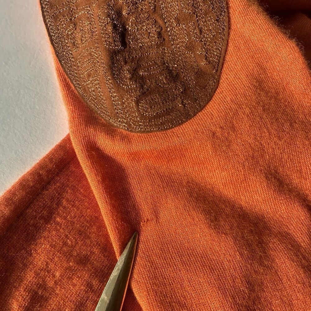 Shanghai Tang 100% Cashmere Sweater Men's M Orange Mandarin Collar Frog Closure - Picture 3 of 10